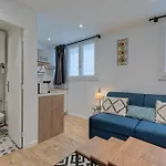 - Buttes Chaumont Botzaris Apartment