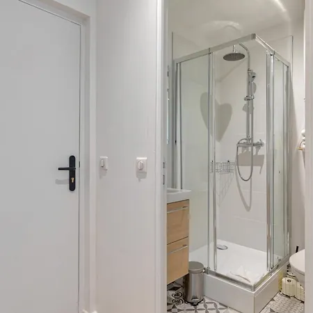 - Buttes Chaumont Botzaris Lejlighed