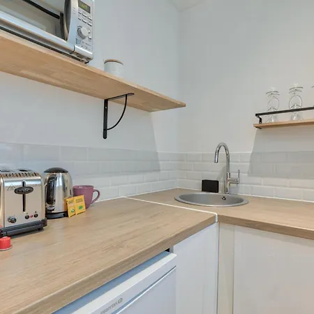 - Buttes Chaumont Botzaris *