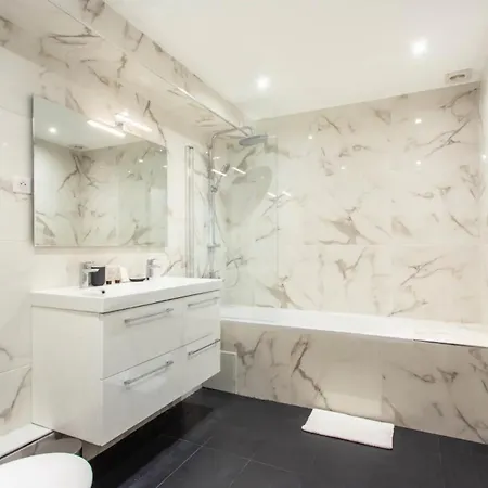 - Buttes Chaumont Botzaris Lejlighed *