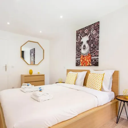 - Buttes Chaumont Botzaris Lejlighed