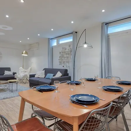 - Buttes Chaumont Botzaris *