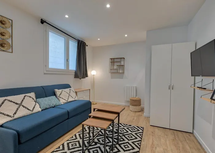 - Buttes Chaumont Botzaris Appartement Paris